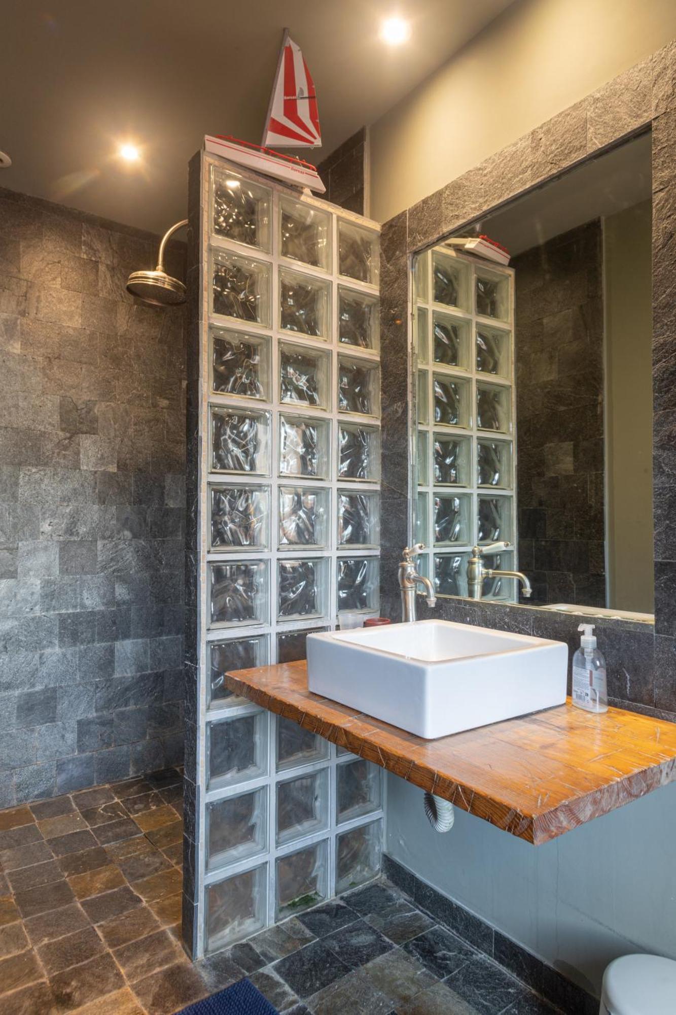 Ferienwohnung Casa Mantinum Au Coeur De La Citadelle Bastia  Exterior foto